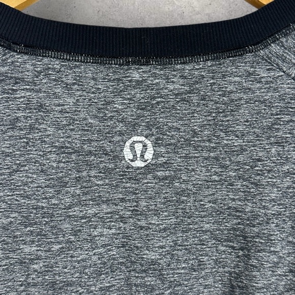 Lululemon Mens Heathered‎ Grey Long Sleeve Crew Neck T-Shirt Mens Active Tee XL - Picture 3 of 10